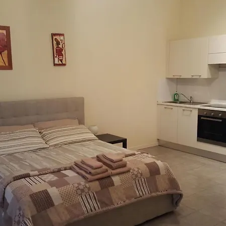 Maggiore Apartment *